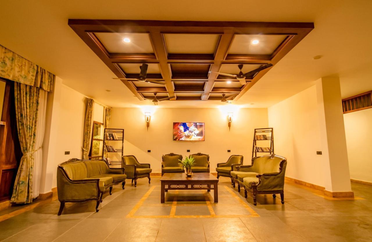 Southern Panorama Indriya Resorts & Spa 무나르 외부 사진