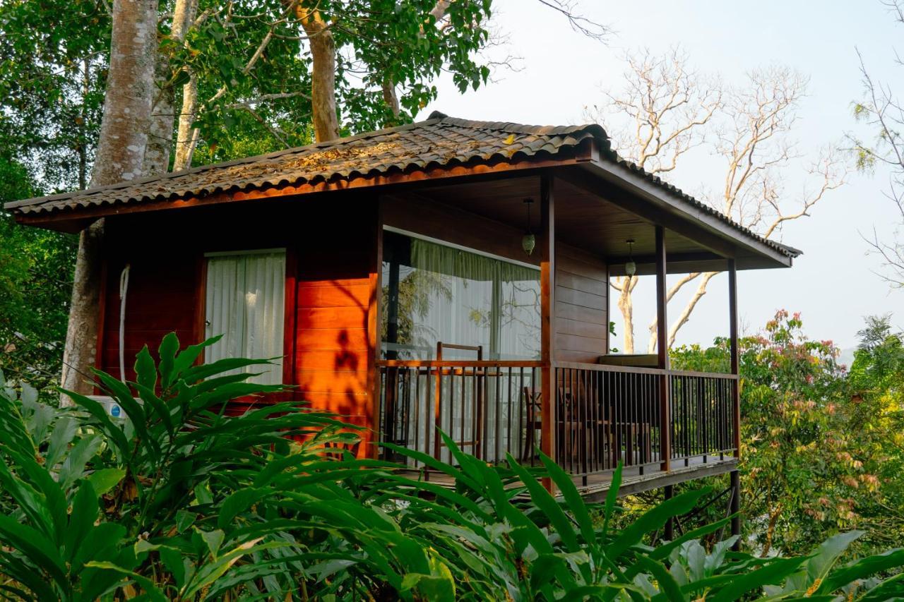 Southern Panorama Indriya Resorts & Spa 무나르 외부 사진