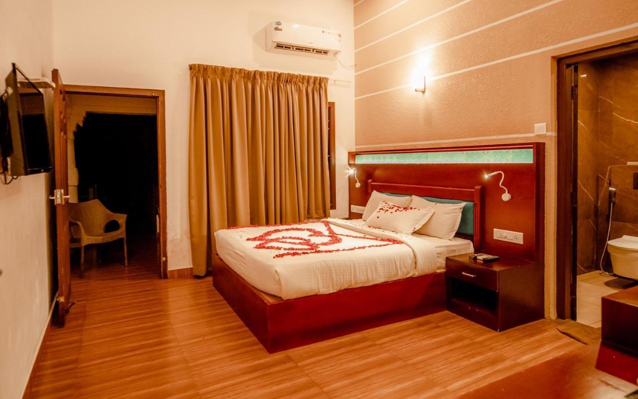Southern Panorama Indriya Resorts & Spa 무나르 외부 사진